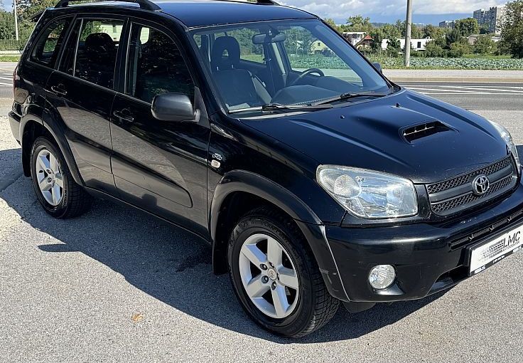 Zunanja slika - Toyota RAV4 - 2.0d 116ks 4x4 °SLO-POREKLO° °SAMO 190.900 km° - 2