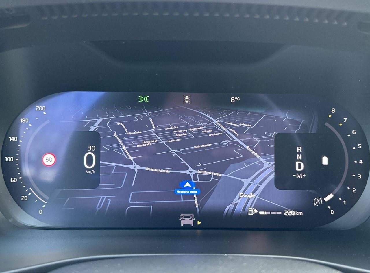 Zunanja slika - Volvo XC40 - B3P Plus Dark Avt. - 15