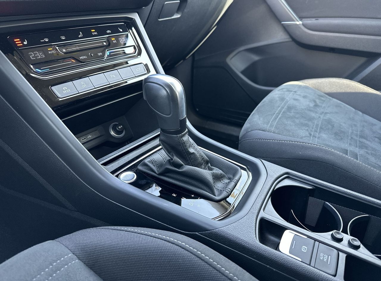 Zunanja slika - VW Touran - 1.5 TSI avt. R-Line Edition - 12