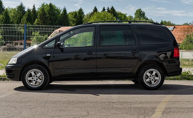 Zunanja slika - VW Sharan - 1.9 TDI  PDC Kamera Tehnični celo leto - 8