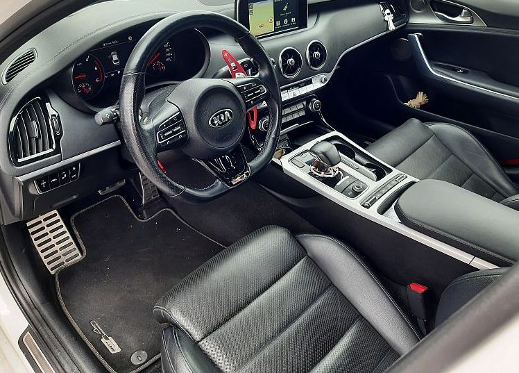 Zunanja slika - KIA Stinger - 2.2 TCI GT Line RWD 147 kW - 9