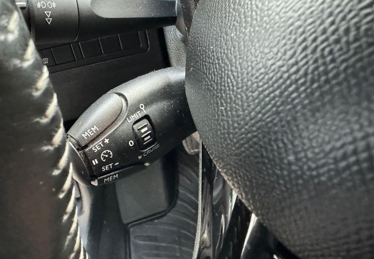 Zunanja slika - Peugeot 308 - NAVIGACIJA-TEMPOMAT-MULTIFUNKCIJA-ALU-PARK SENZOR - 9