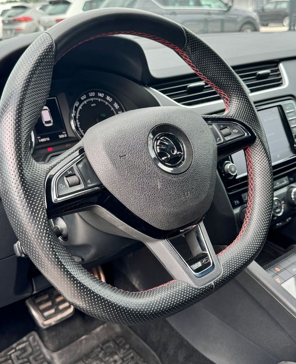 Zunanja slika - Škoda Octavia - 2.0TDI RS DSG 135 kW - 10