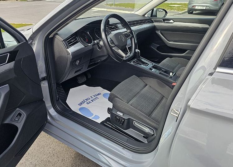 Zunanja slika - VW Passat - Variant 2.0 TDI 150 Sportline DSG|fuLED|ACC|2xPDC|NAVI|ASS - 7