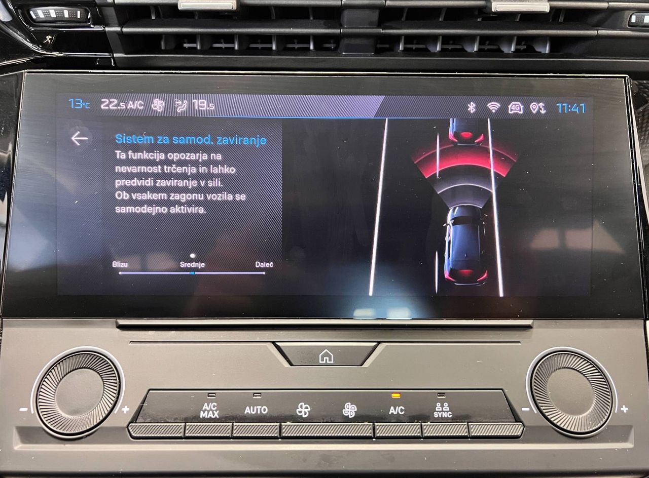 Zunanja slika - Peugeot 308 - 1.2-130KM-AUT-FULL-LED-VIRTUAL-PDC-NAVI-KEYLESS - 17