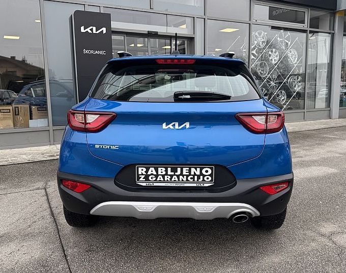 Zunanja slika - KIA Stonic - 1.0 T-GDi - LX Urban DCT -KAMERA - 5