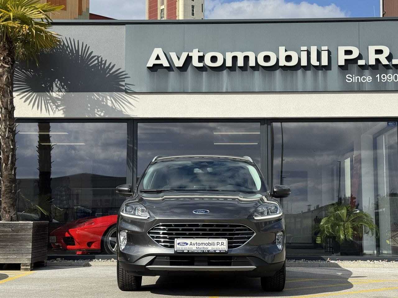 Zunanja slika - Ford Kuga - TITANIUM 2.5 Duratec Hybr 140kW FHEV AWD AVT SLO - 2