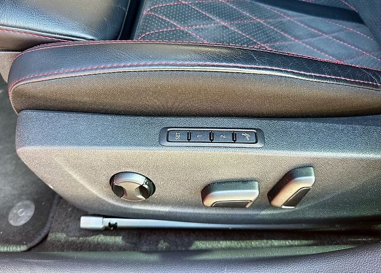 Zunanja slika - Škoda Octavia - Combi 2.0 TDI RS+DSG+ALU19+MATRIX+DCC+ACC+CANTON - 8