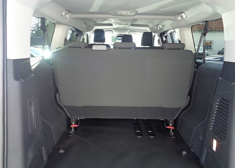 Zunanja slika - Opel Zafira - Vivaro 2.0 diesel avtomatik - 9 SEDEŽEV - 10