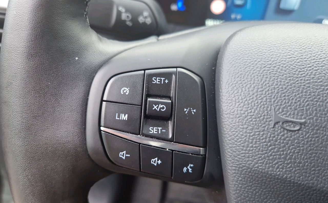 Zunanja slika - Ford Tourneo Courier - TITANIUM 1.0ECOBOOST-SLO-ZIM.PAKET-KAMERA-KEYLESS - 12