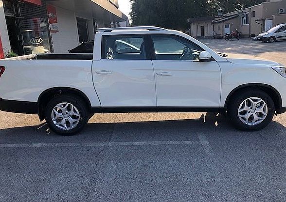 Zunanja slika - SsangYong Musso - Grand 2.2 XDi Ultimate 4WD A T....AKCIJA..... - 3