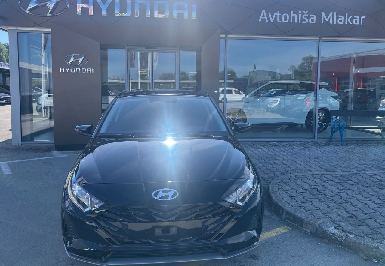Zunanja slika - Hyundai i20 - 1.0 COMFORT. ACC. WINTER. RG - 2