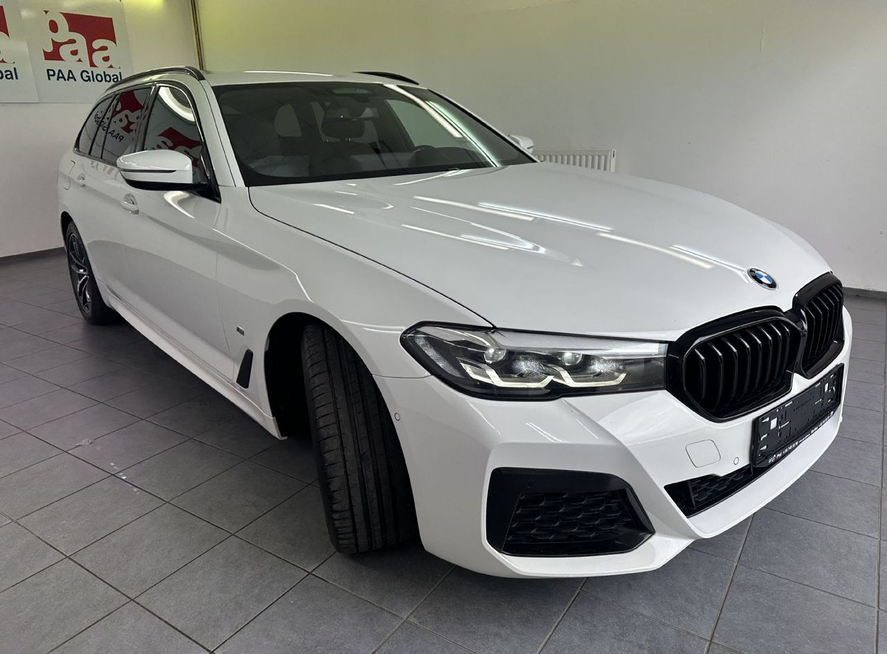 Zunanja slika - BMW Serija 5 - Touring: 530e  Avt.M Sport.4X4.NEMŠKI+4ALU.KAMERA.LED.AC - 4