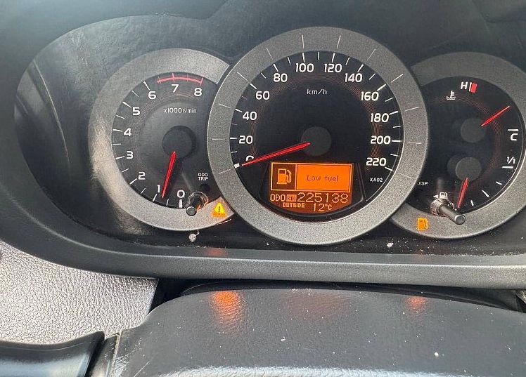 Zunanja slika - Toyota RAV4 - 2.0 Limited Aut. 4x4 - 10