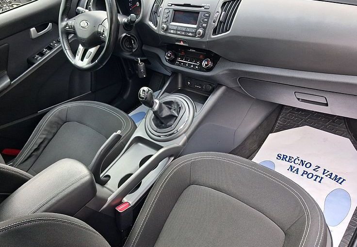 Zunanja slika - KIA Sportage - 2WD 1.7 CRDi Style - 8