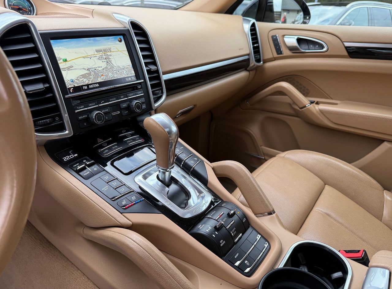 Zunanja slika - Porsche Cayenne - DIESEL 3.0 V6 SLO.VOZILO 1.LASTNICA LED ŠIBEDAH - 19