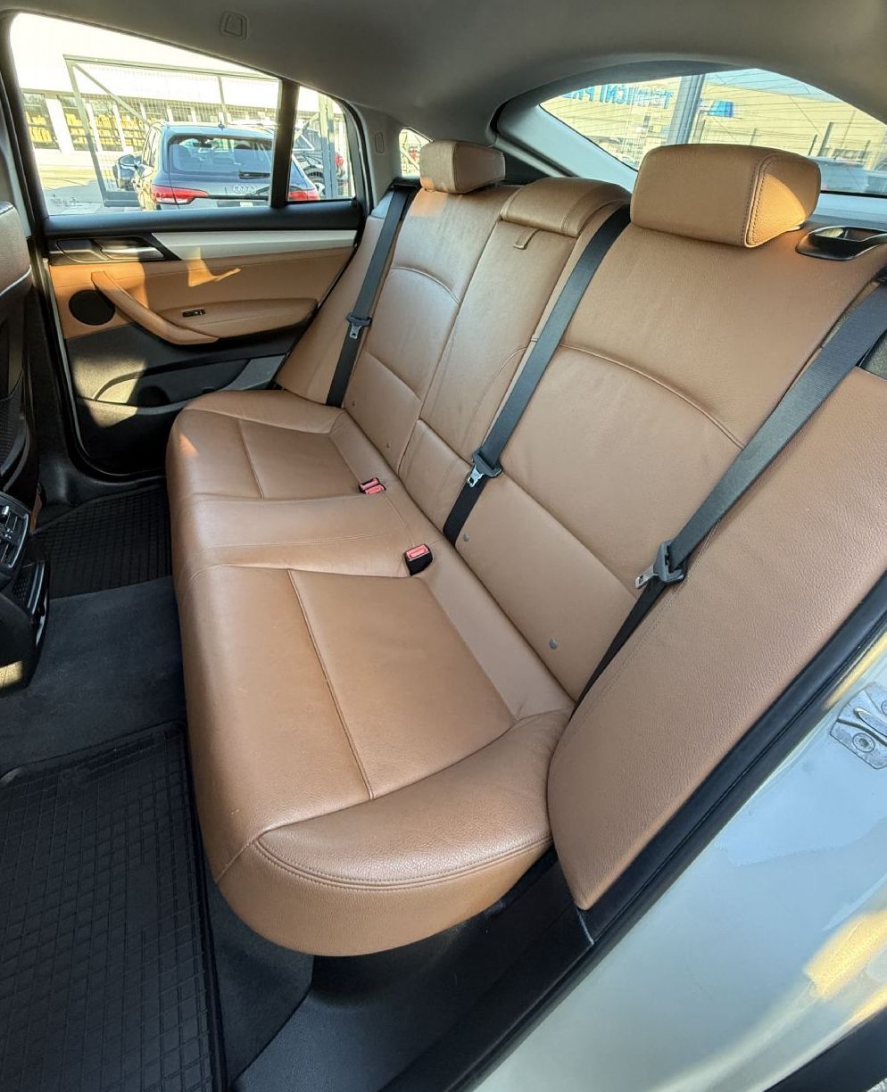 Zunanja slika - BMW X4 - serija :  xDrive20d LED Usnje ALU 18 Kljuka Navi BT - 16