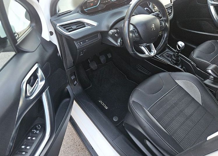 Zunanja slika - Peugeot 2008 - 1.2  ALLURE 131ks °1.LASTNIK° °OPRAVLJEN SERVIS° - 7