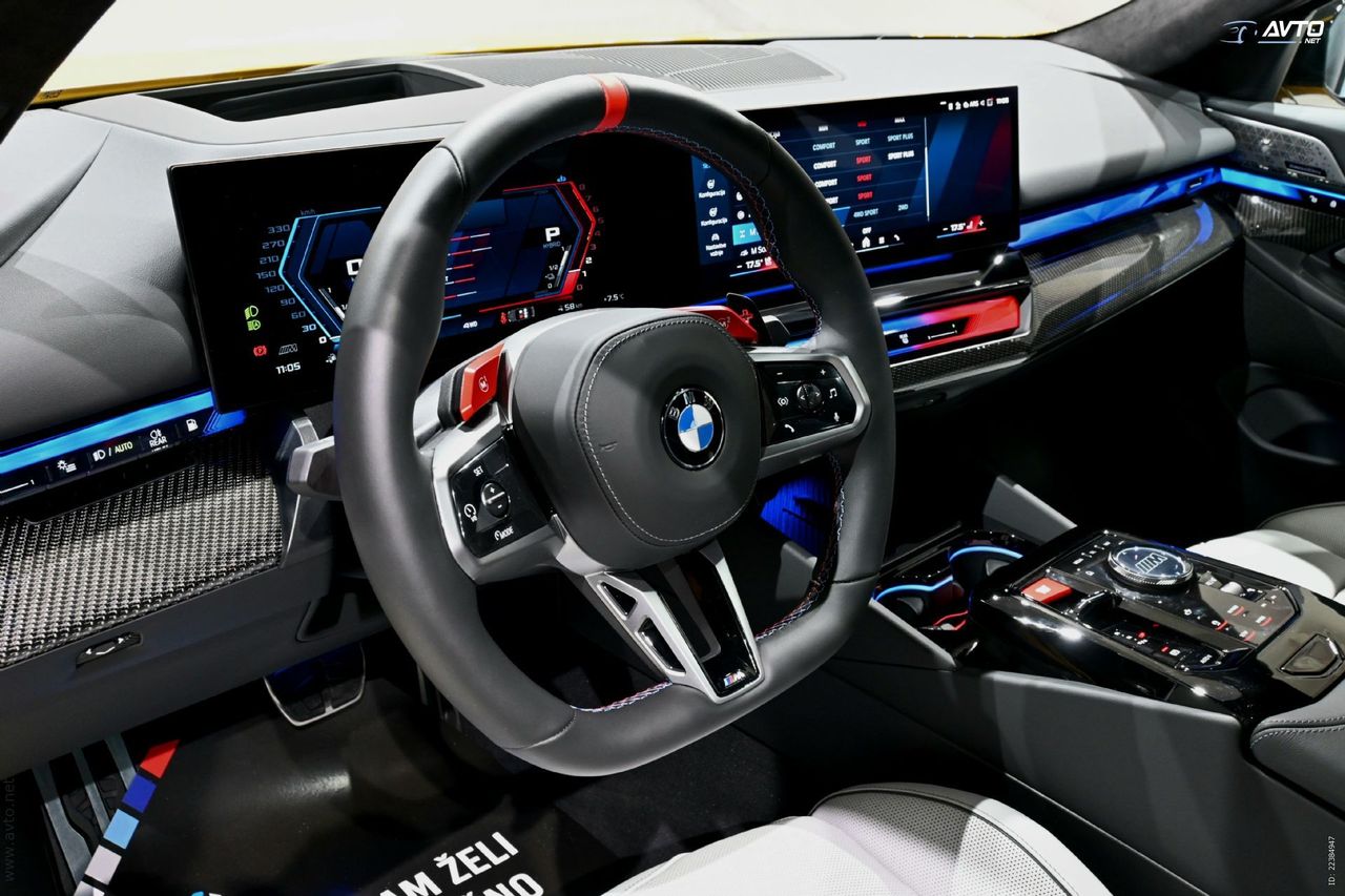 Notranja slika - BMW Serija 5 - BMW M5 AUT. - 16