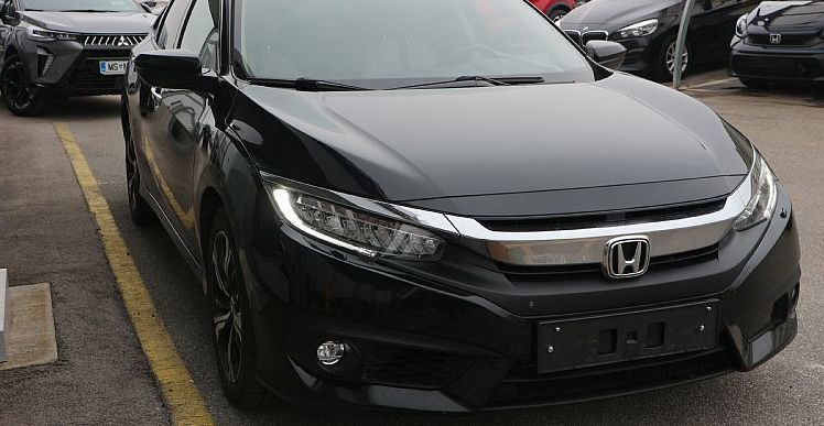 Zunanja slika - Honda Civic - 1.5 T Grand Executive - 3