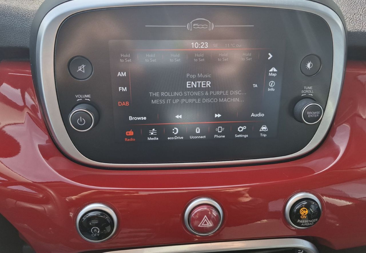 Zunanja slika - Fiat 500X - 1.0 City Cross 88kW - LEPO OHRANJEN - SERVISNA ZG. - 18