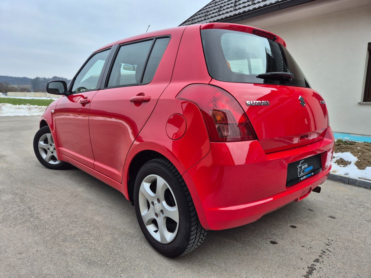 Zunanja slika - Suzuki Swift - 1,3 GS - 4