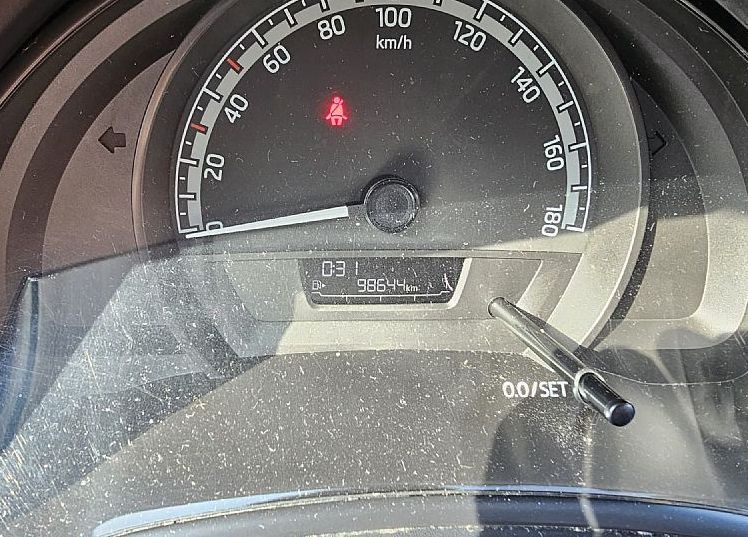 Zunanja slika - Škoda Citigo - 1.0 Ambition 60KM klima ABS ESP MP3 EL.PAKET - 12