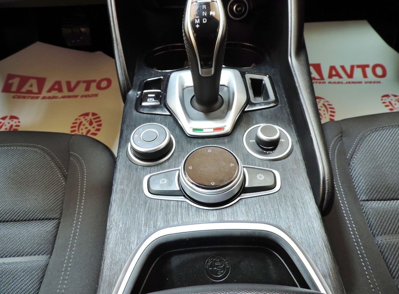 Zunanja slika - Alfa Romeo Giulia - 2.2 Multijet 160 Super Avt. - 18