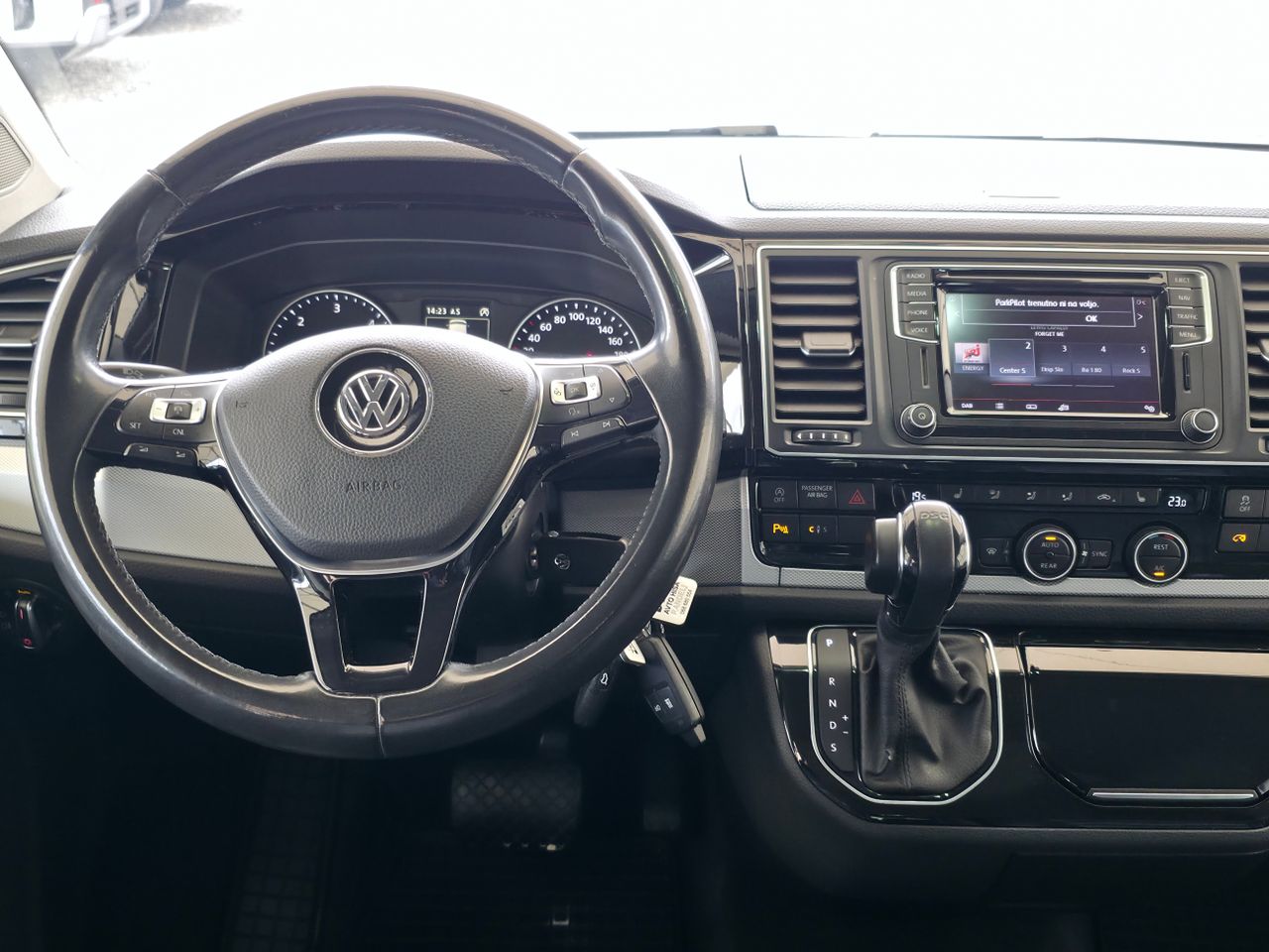 Notranja slika - VW Multivan - VW - 6