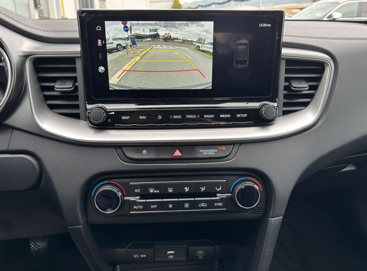 Zunanja slika - KIA Ceed - SW 1.5 T-GDi LX Champion+ ISG. M T 103 kW - 18