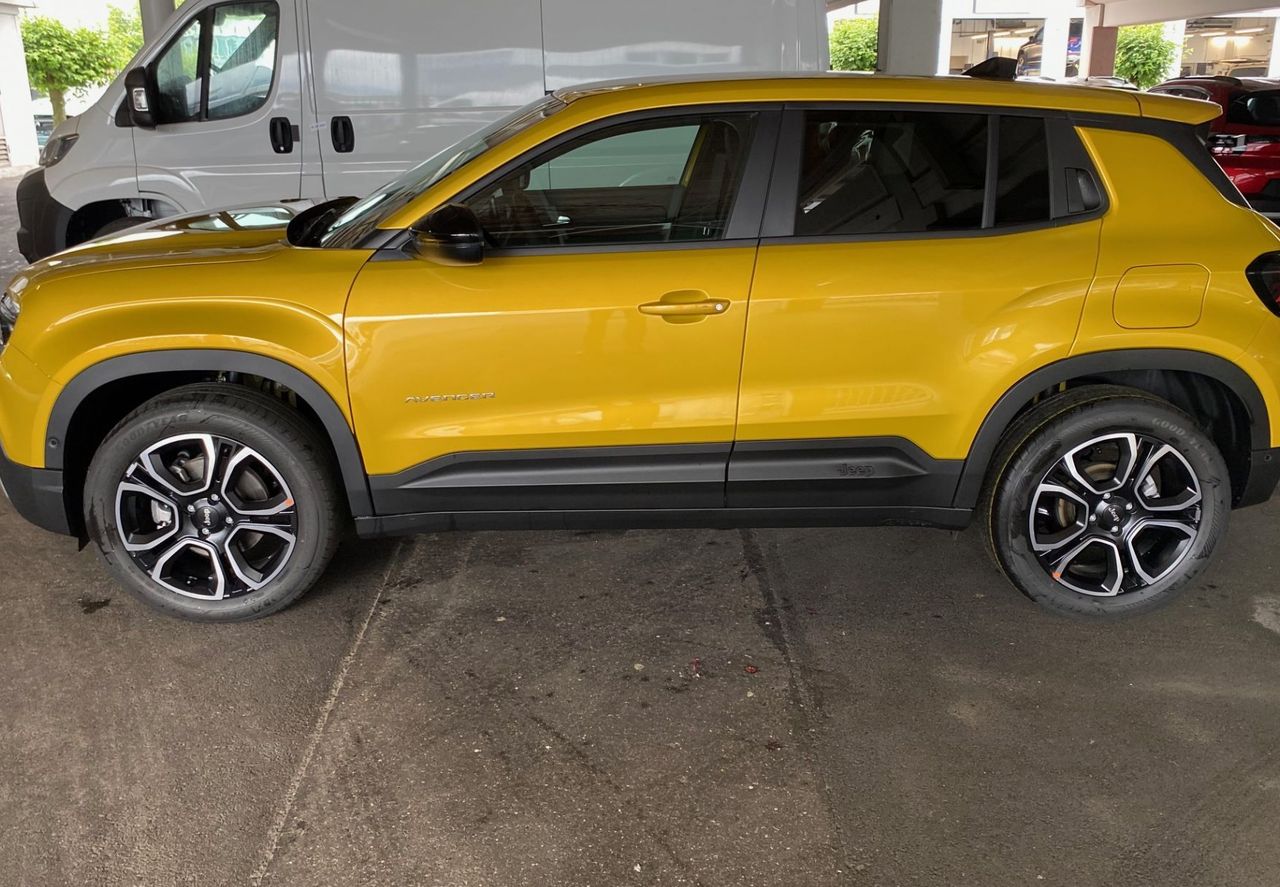 Zunanja slika - Jeep Avenger - Summit 1.2 E-DCT6 MHEV 100 - 3