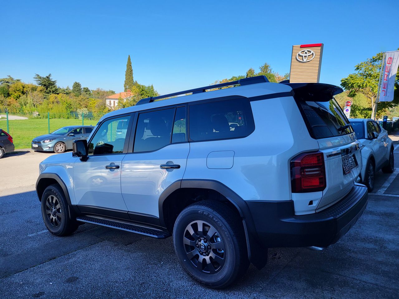 Zunanja slika - Toyota Land Cruiser - Land Cruiser - 6