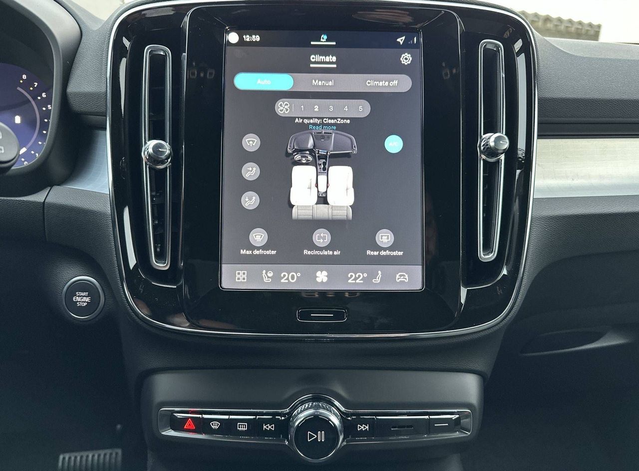 Zunanja slika - Volvo XC40 - B3 P Core AT DCT - 16