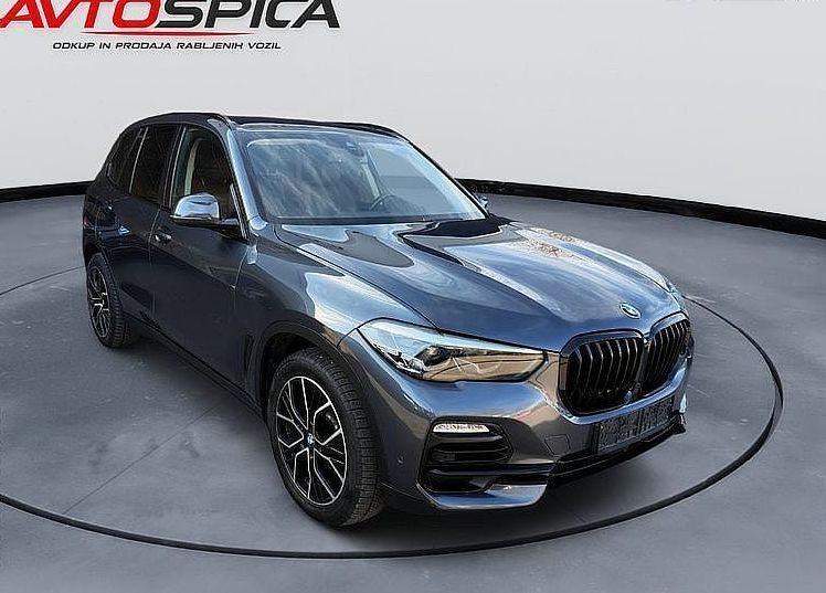Zunanja slika - BMW X5 - serija : xDrive30d - Memory-Navi- Usnje- - 2