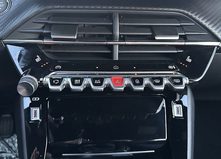 Zunanja slika - Peugeot 2008 - ALLURE PureTech 100 - 10