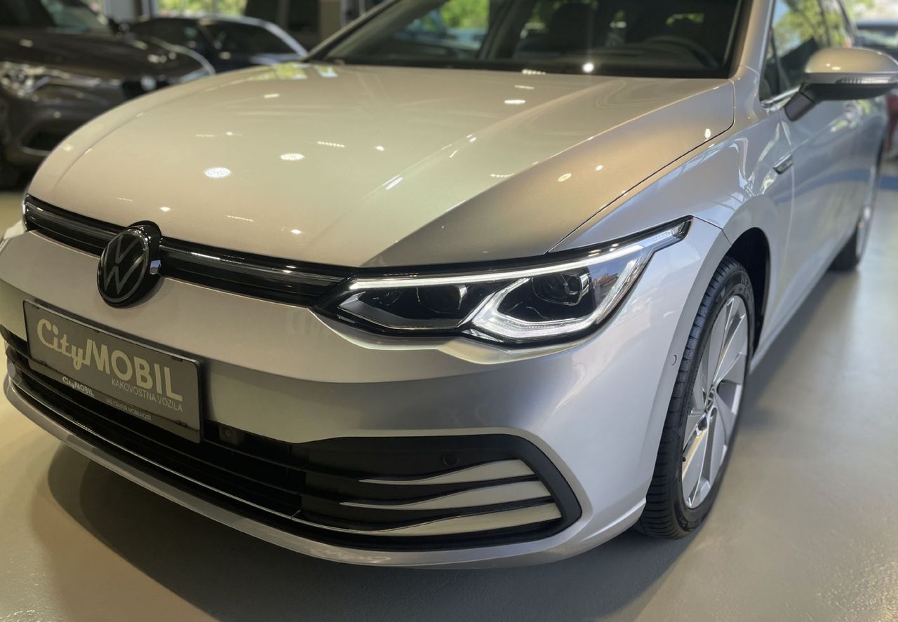 Zunanja slika - VW Golf - Variant VIRTUAL-KEYLESS-HEADUP-ALCANTARA-NAVI-MEMORY-DSG - 6