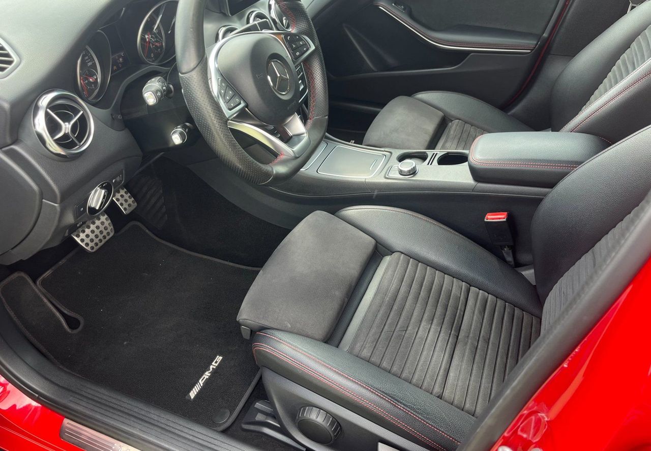 Zunanja slika - Mercedes-Benz GLA-Razred - GLA 200 d AMG Line Avt. NAVI. TEMPOMAT. F1 PRES. - 11