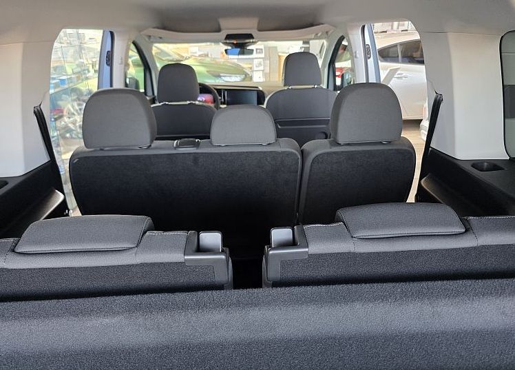 Zunanja slika - Ford Tourneo Connect - 2.0 TDCi EcoBlue 90kW AT. TITANIUM FWD - 7