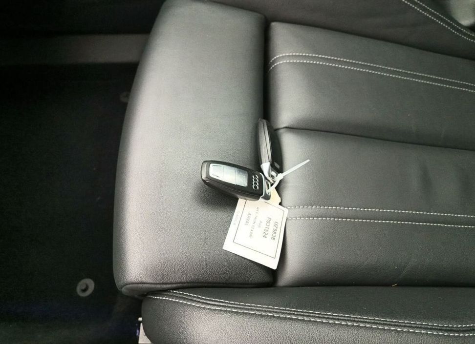 Zunanja slika - Audi Q4 - e-tron  E-TRON 40 82kWh.S line.LUKSENBURG.ACC.KAMER.LED - 4