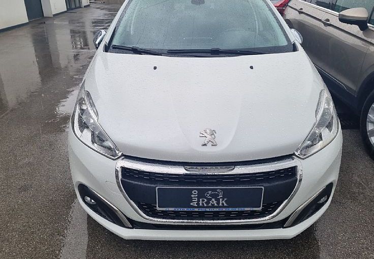Zunanja slika - Peugeot 208 - 1.2 PureTech 83 S S Allure  67674KM.SERVISNA - 3