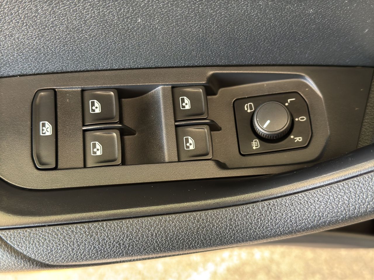 Zunanja slika - Škoda Karoq - 1,5 TSI - 18