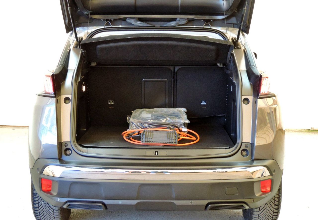 Zunanja slika - Peugeot 3008 - PHEV 225 Allure Pack Avt. LED-KAMERA-MRTVI KOTI - 19