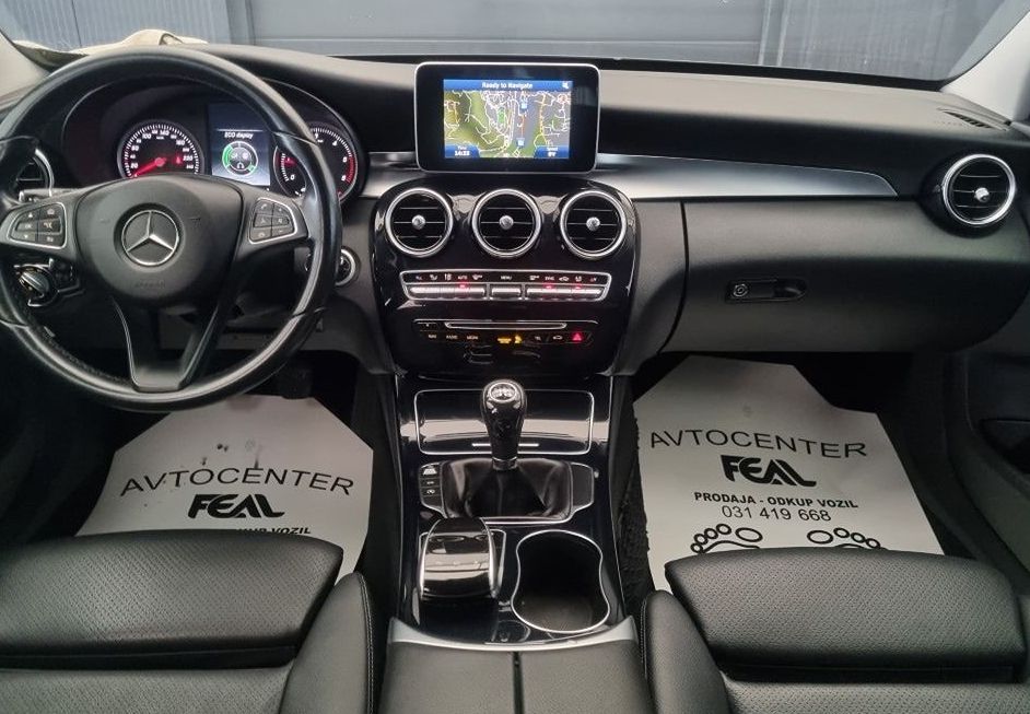 Zunanja slika - Mercedes-Benz C-Razred - C 200 CDI-AVNTGARDE SPORT-USNJE-NAVI-TEMPOMAT-... - 14