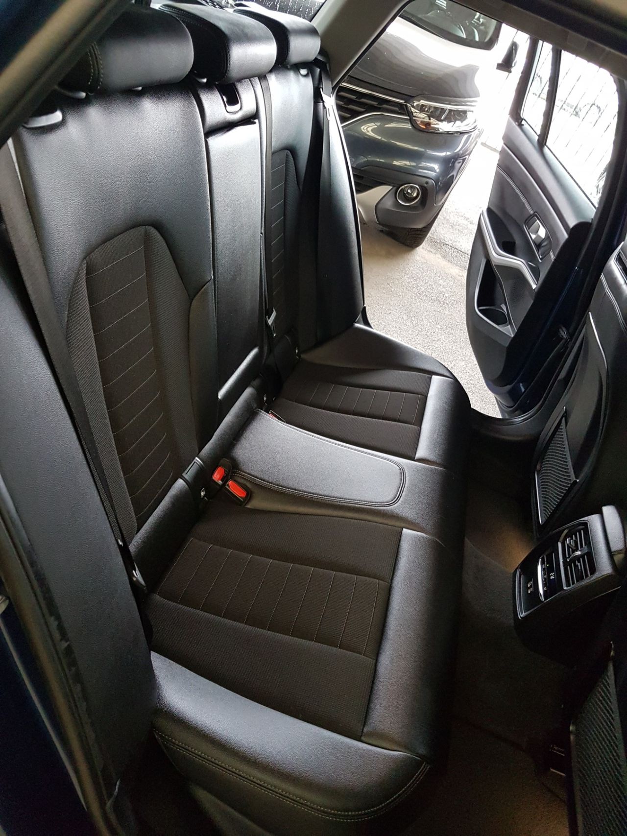 Zunanja slika - BMW Serija 1 - serija 3 Touring 318d Touring Avt. - Facelift, Widescreen, Sport. - 12