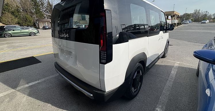 Zunanja slika - KIA PV5 - 71.2 kWh baterija 120 kW  163 KS  Air - 3