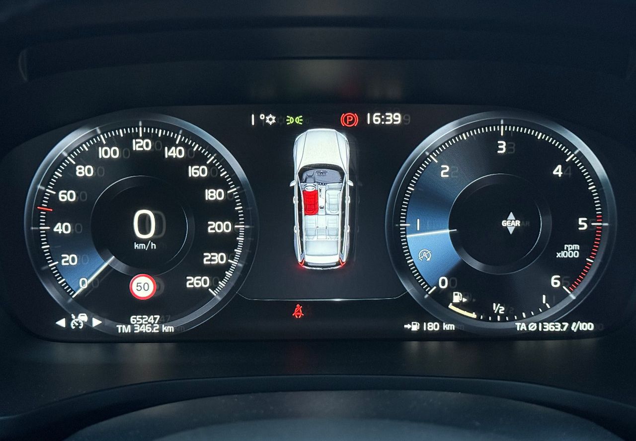 Zunanja slika - Volvo V60 - D4 PANO-FullLED-Usnje-KAM-Mkot-PDC-Gretje-KljukaDE - 9
