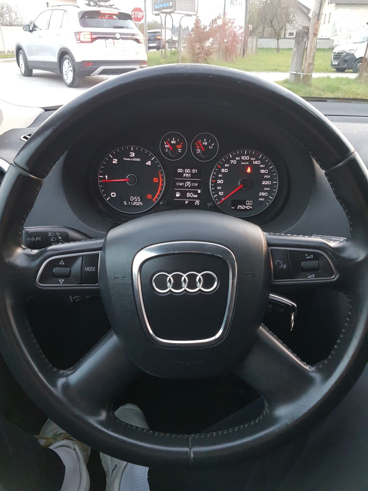 Zunanja slika - Audi A3 - 1,6 TDI AUT. - 19