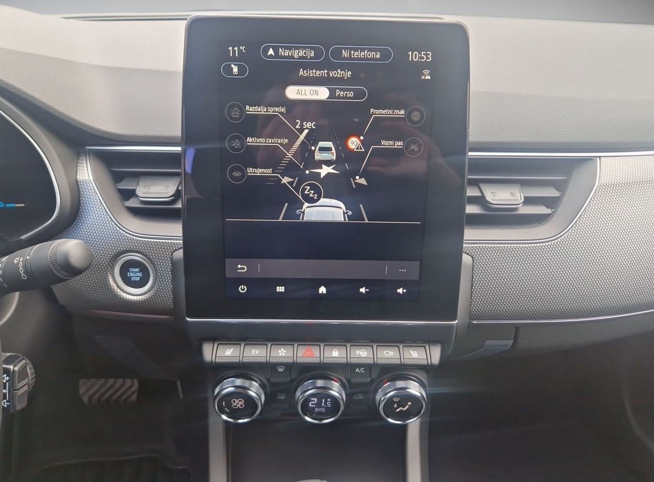 Zunanja slika - Renault Mégane Conquest - Megane Conquest 1.6 E-TECH HEV 145 TECHNO + PAKET WINTER IN PARK. - 14