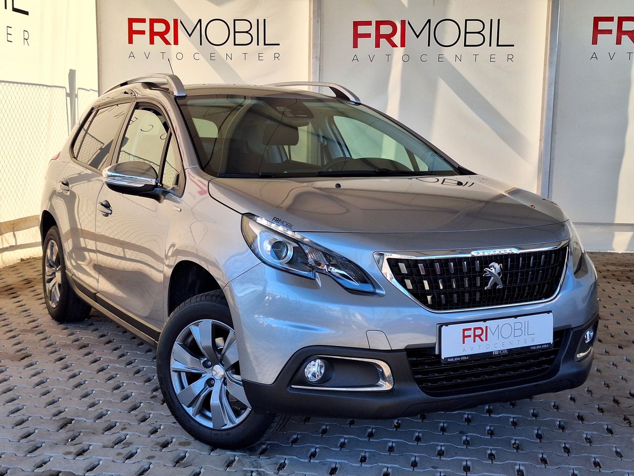 Zunanja slika - Peugeot 2008 - 1,2 PureTech 82 Style - 2