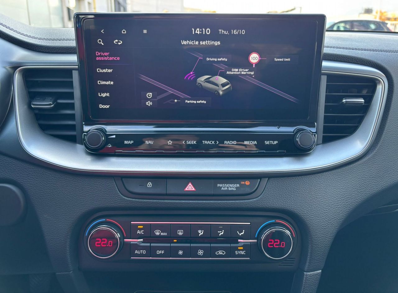 Zunanja slika - KIA Ceed - 1.0 T-GDi LX Champion+ ISG. M T 74 kW - 16